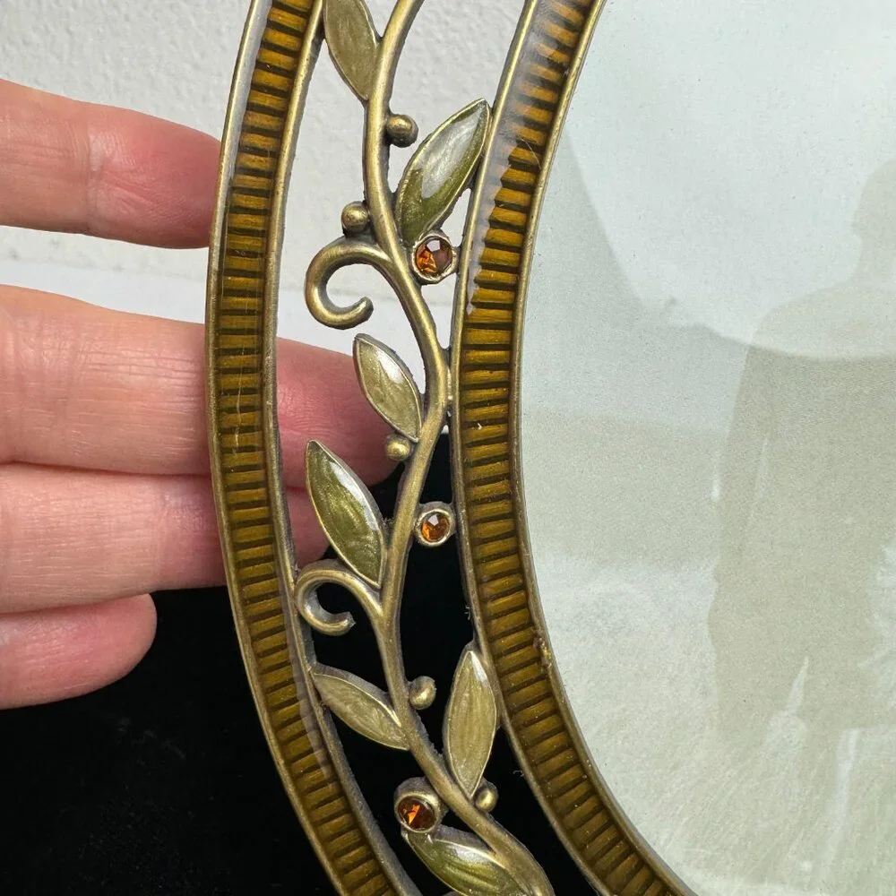 NWOT Elegant Olive Enamel Ambre Stones Oval Metal Picture Frame